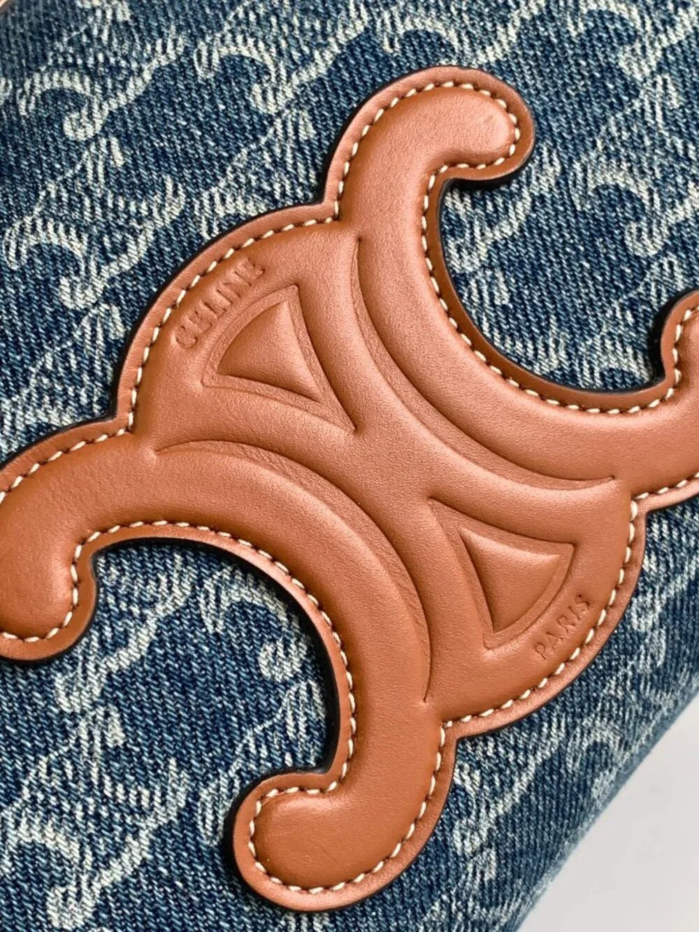 CELINE Cuir Triomphe Small Boston Bag